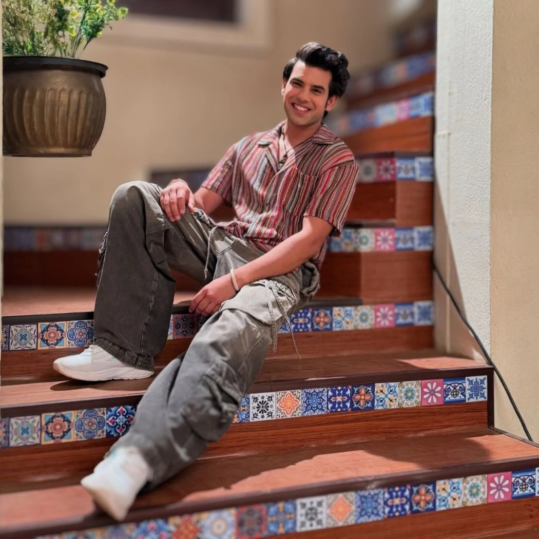 varun kasturia height