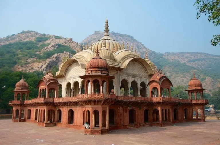 Moosi Maharani Ki Chhatri